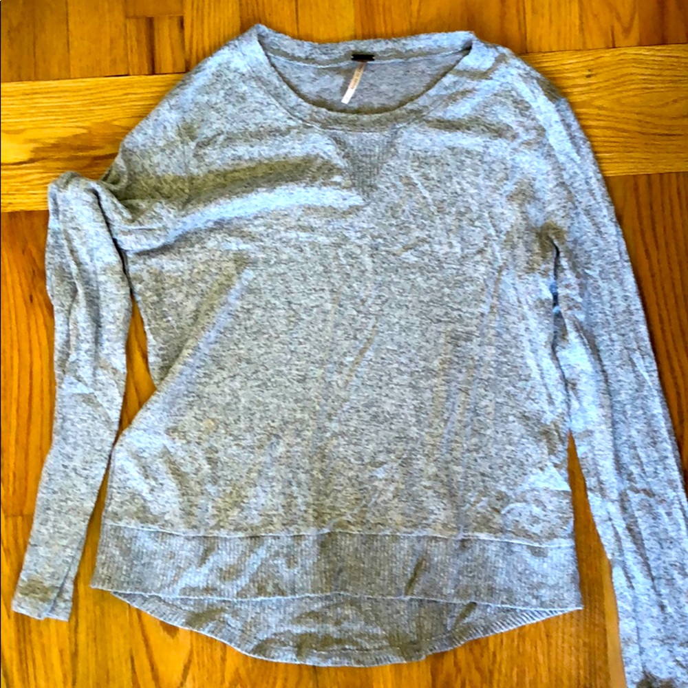 Poof light grey light weight sweater